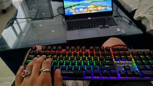 Cosmic Byte CB-GK-28 Vanth Mechanical Keyboard