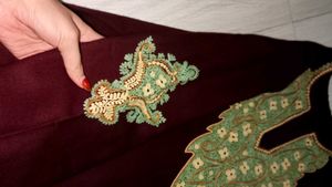 Kashmiri Embroidery Firan Kurta