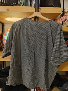 striped semi formal shirt