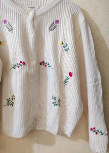 Floral Embroidered Cardigan