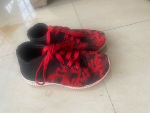 Red Shoose.....