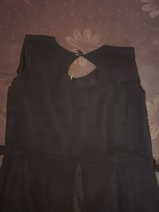 Black Sleeveless Dress