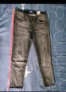 13/14 Years Waist 28