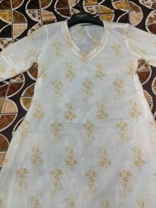 White &amp; Gold Print Kurti