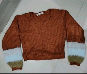 Furr Sleeves Top