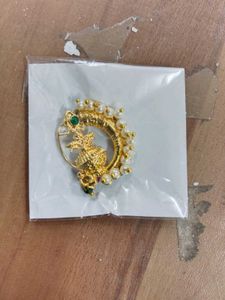 Traditional Gold Nath