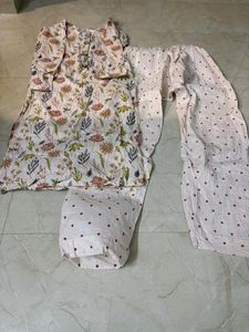 Simple Set With Pretty Buttons