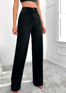 Women Black Straight Fit Jeans