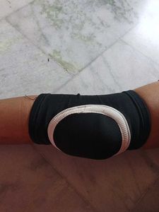Paded Knee Cap