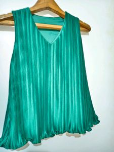 Green Sleeveless Top Small/ Medium size
