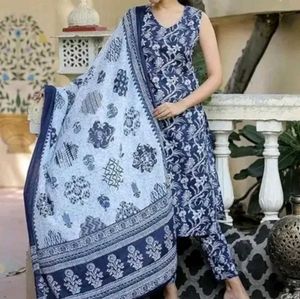 Women Printed Suit And Pant Set With Dupatta