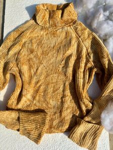Crop Turtleneck Sweater