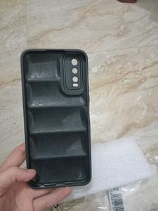 VIVO Y20/Y20I BLACK PUFF COVER