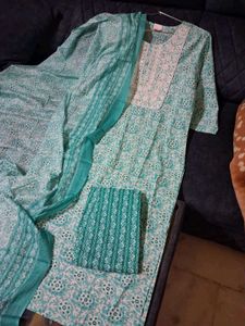 Elegant Kurta Set L Size 40