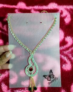 Elegant Crystal Necklace