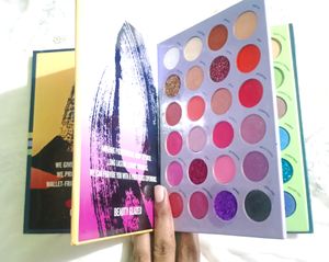 Nude Eye Shadow Book
