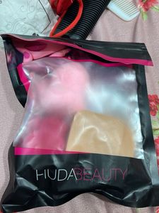 Huda Beauty Makeup Sponges