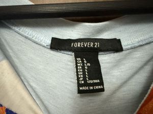 FOREVER 21 Crop Top. Great Condition