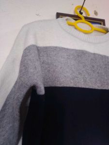 Sweater 💕 Freebies Included