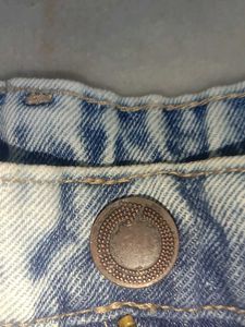 Trendy Light Wash Cargo Jeans