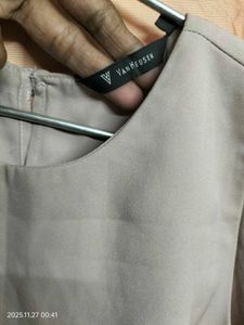 Chic Sleeveless Tank Top