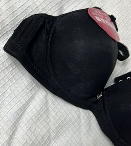 Black Push Up Bra