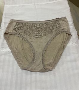Lace Detail Briefs Till 36 Can Wear