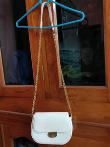 Branded Chic White Crossbody Bag