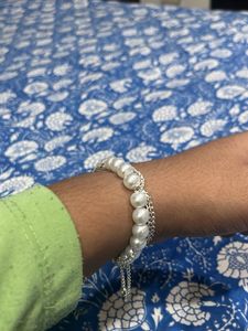 Pearl &amp; Silver Chain Bracelet