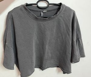 H&amp;M Cropped Sweatshirt