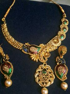 Golden Peaceful Beautiful Necklace And Earrings