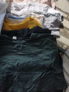 T-Shirt Bundle - Stylish &amp; Versatile