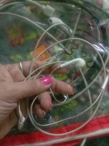 Earbuds