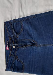 dark blue Straight Fit denim jeans...tag Is Missin