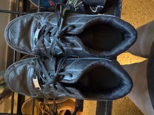 Nike Air Shoes - Size 5.5
