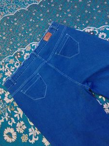 Stretchable Plus Size Jeans. Comfortable Fabric