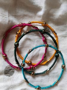 Price Drop 🔥 4 Piece Of Multicolored Bangles