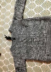 Women V-Neck Woolen Sweater With Stylish Back