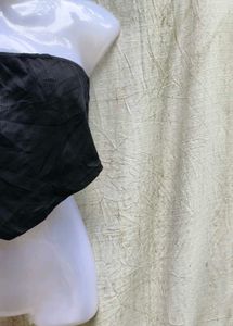 45156. Black Bandeau Crop Top