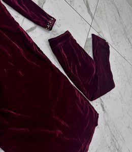 Premium Maroon Velvet Suit With Net Duppata