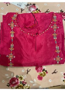 This W Kurti Have Beautiful Front Slits