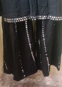 Elegant Black Embellished Kurta