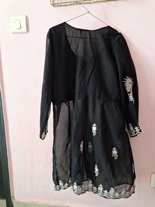 Elegant Black &amp; White Embroidered Tunic Top