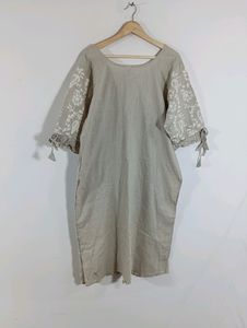 Begie Embroidered Casual Kurta (Women)