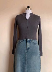 Gray Ribbed Zipper Top