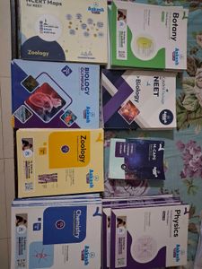 Aakash Institute NEET Books
