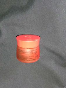 Pond&#39;s Youthful Miracle Cream