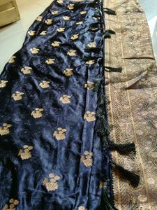Elegant navy blue saree