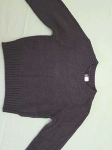 H&amp;M Black Cropped Knit Sweater