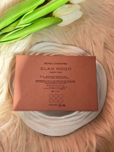 Makeup Revolution London Pro Glam Mood Palette